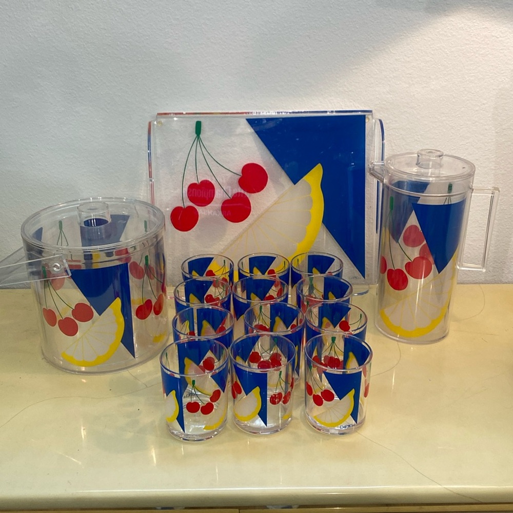 Acrylic‎ Bar Set includes Ice Bucket, Pitcher, Serving Tray & 12 Glasses.